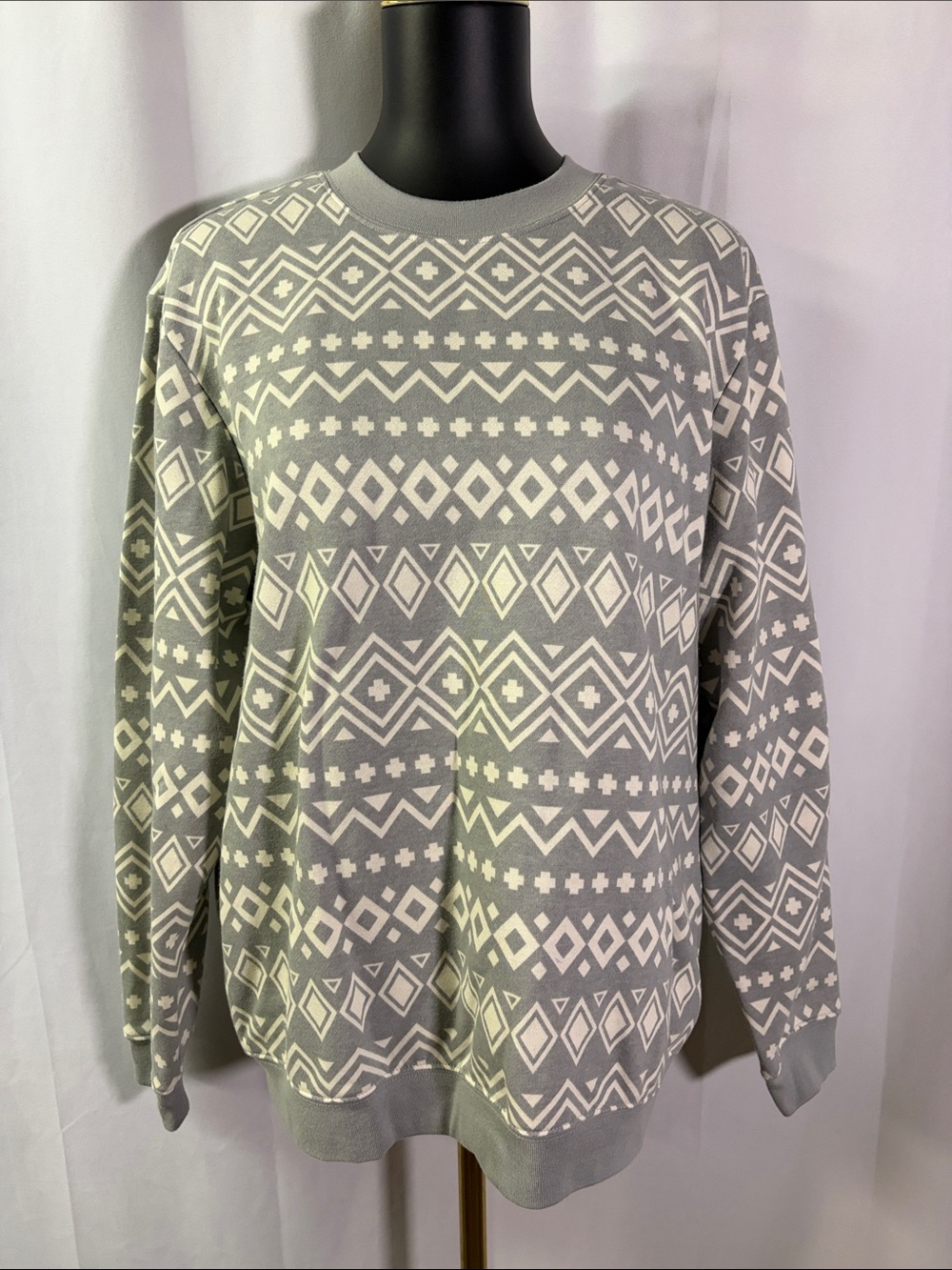 Blair Gray & White Printed Long Sleeve Crewneck Sweatshirt